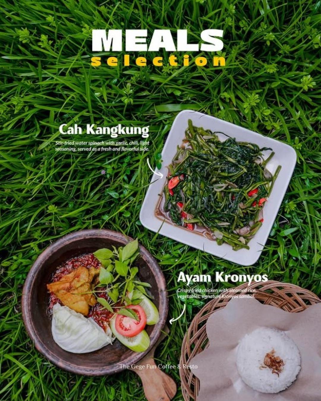 Menu Ayam Goreng dengan kankung yang sedap dan menyehatkan